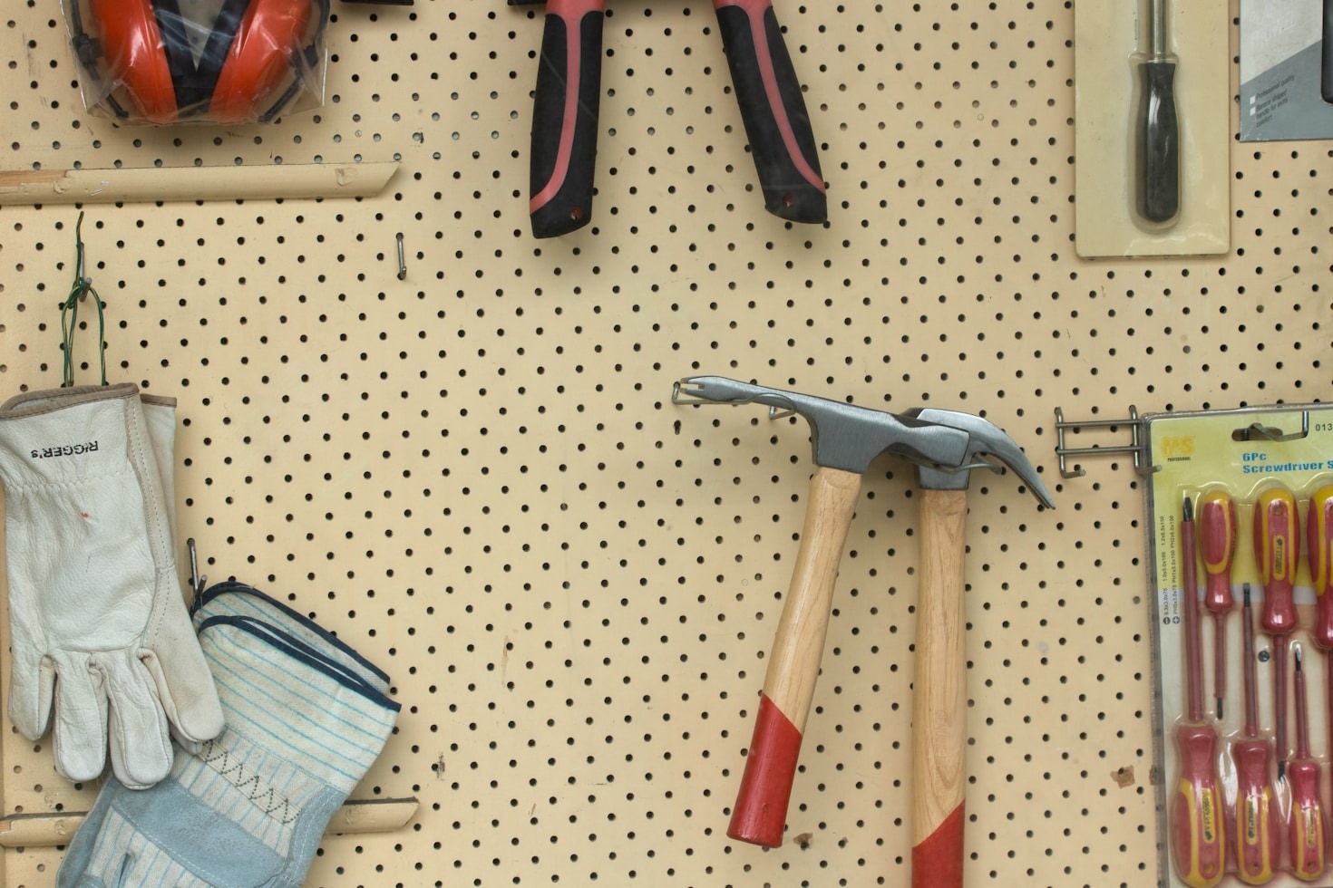 Why Professional Handyman Services Save Time